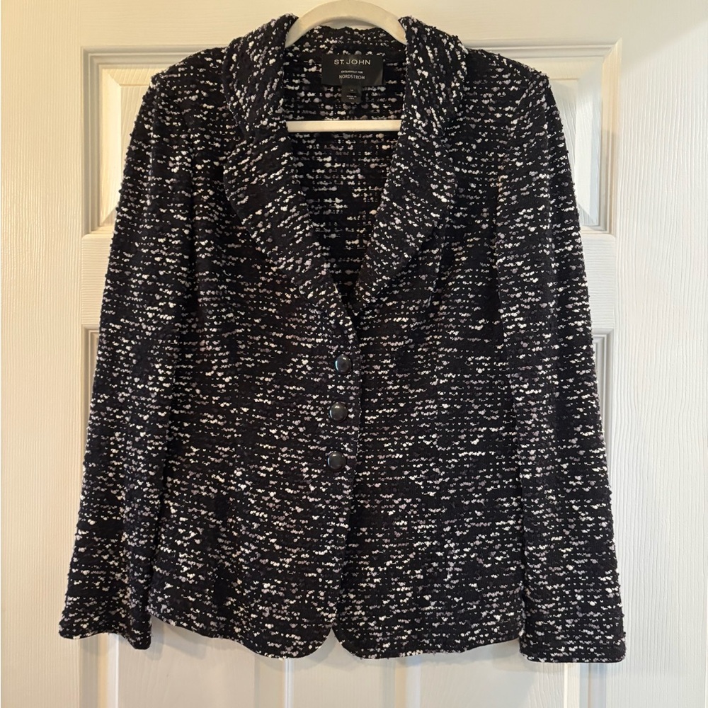 St. John Black and White Women's Tweed Jacket Size 10